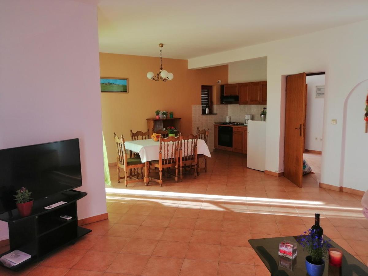 Apartments Fafandjel ラブ エクステリア 写真